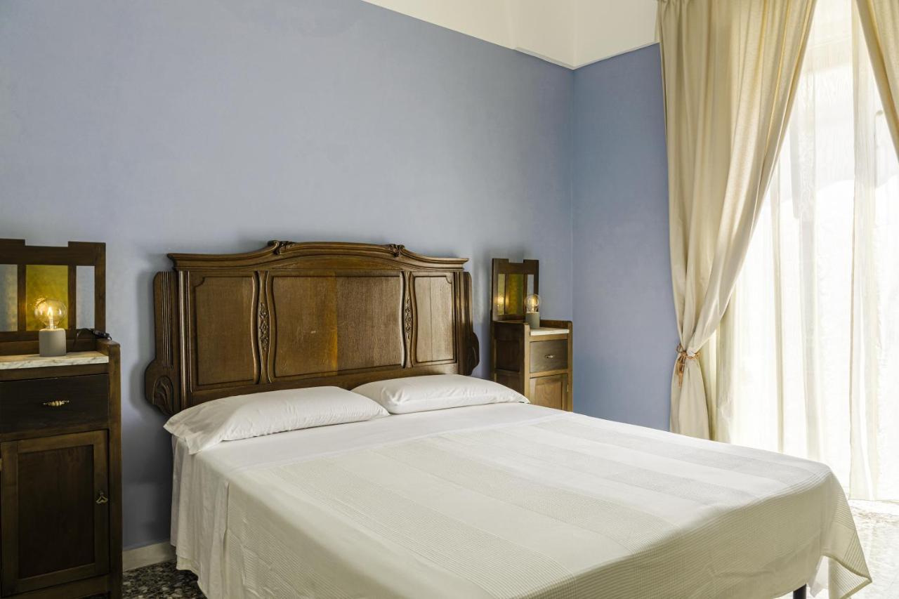 Palazzo Dante Bed & Breakfast Alliste Exterior photo
