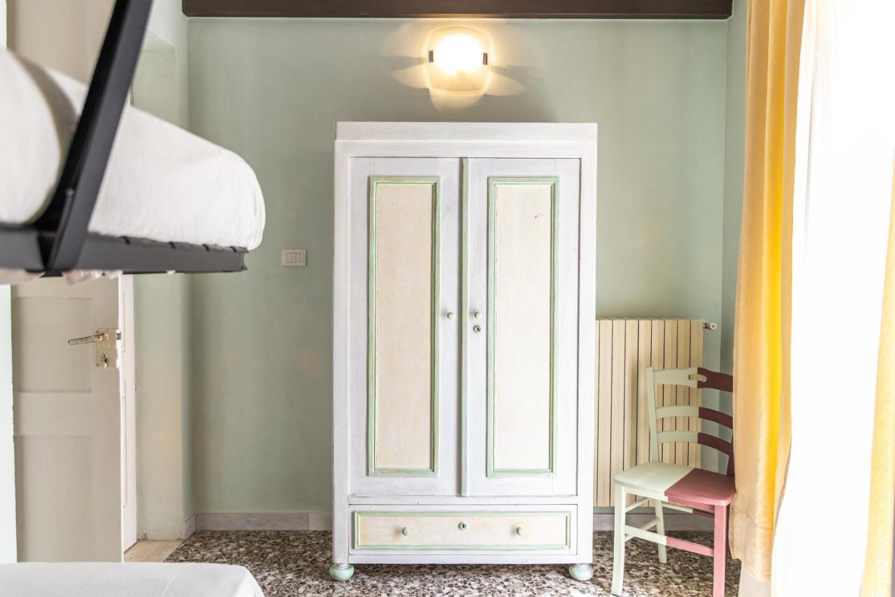Palazzo Dante Bed & Breakfast Alliste Exterior photo